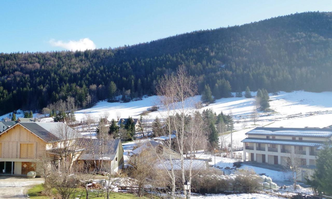 Auberge Des Deux Moucherolles Corrençon-en-Vercors Esterno foto