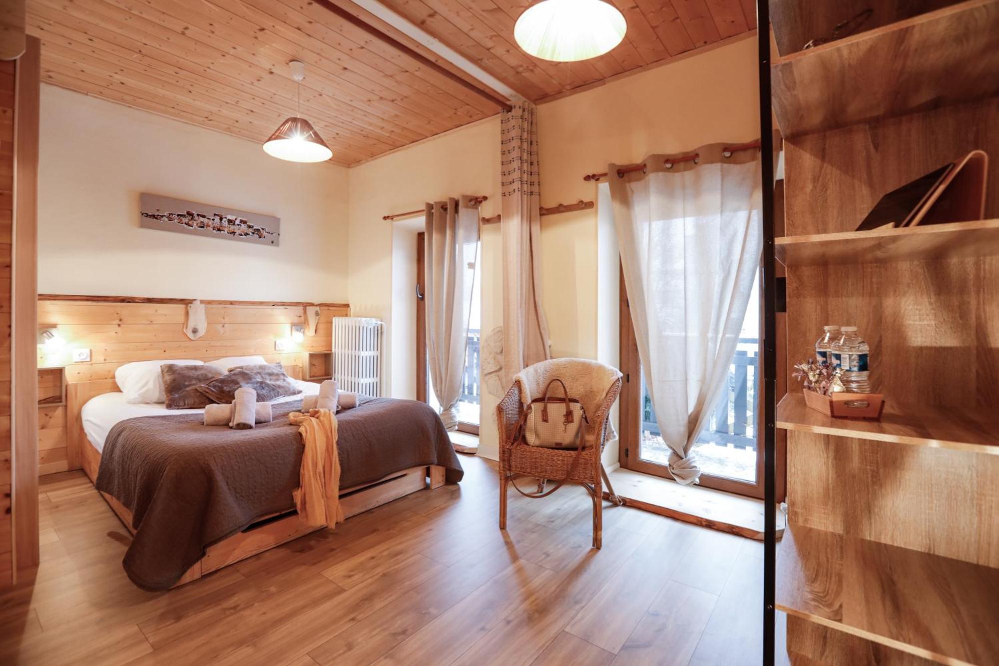 Auberge Des Deux Moucherolles Corrençon-en-Vercors Esterno foto